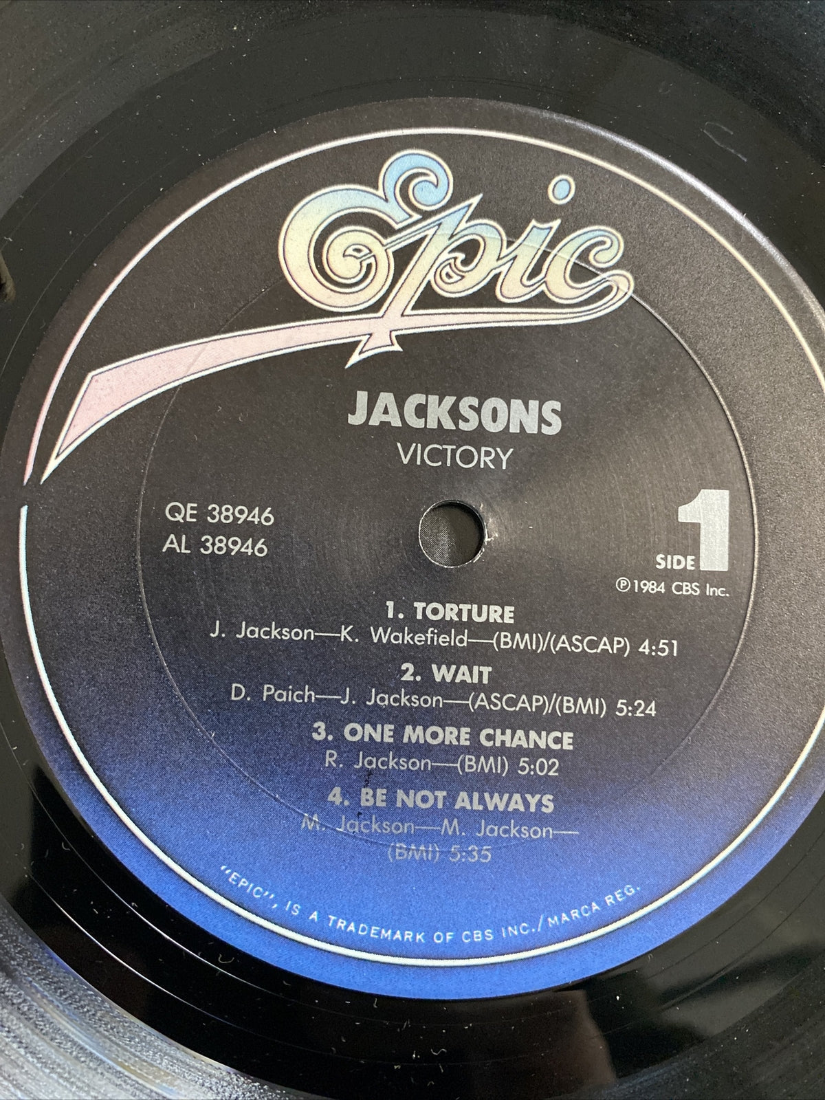 The Jackson’s VICTORY Gatefold Vinyl LP Record VG+