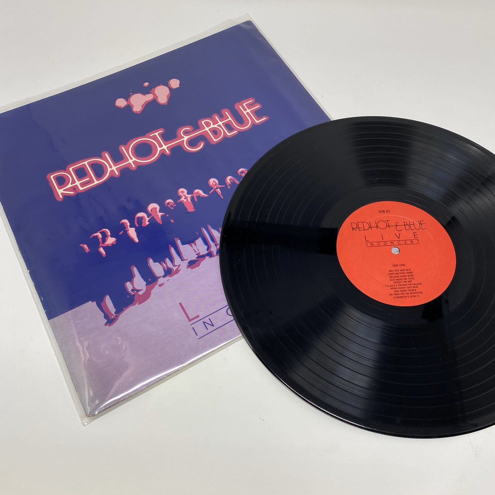 Red Hot & Blue LIVE IN CONCERT ‘82-‘83 Vinyl LP Record JAZZ VOCAL VG+