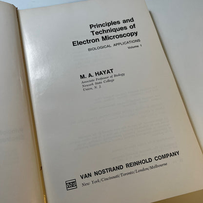 Principles and Techniques of Electron Microscopy VOL 1 by M.A. HAYAT