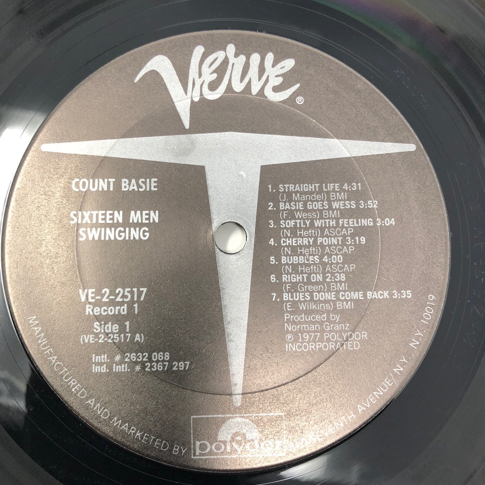 Count Basie SIXTEEN MEN SWINGING 2-LP Vinyl Records  VE-2-2517