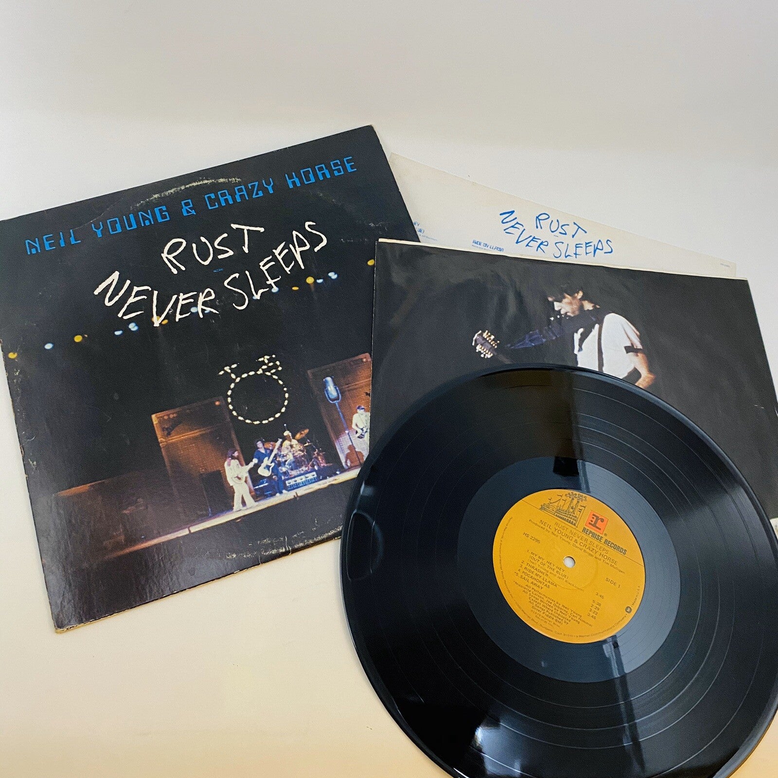 Neil Young & Crazyhorse RUST NEVER SLEEPS Vinyl LP Record VG+